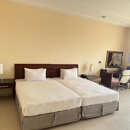 Hotel Sancta Maria Lomé Eksteriør bilde