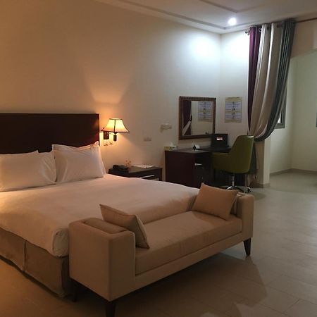 Hotel Sancta Maria Lomé Eksteriør bilde