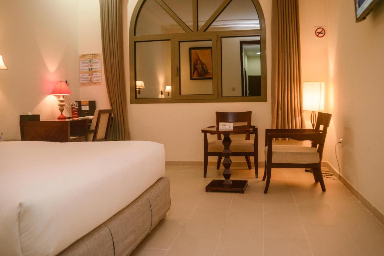 Hotel Sancta Maria Lomé Eksteriør bilde