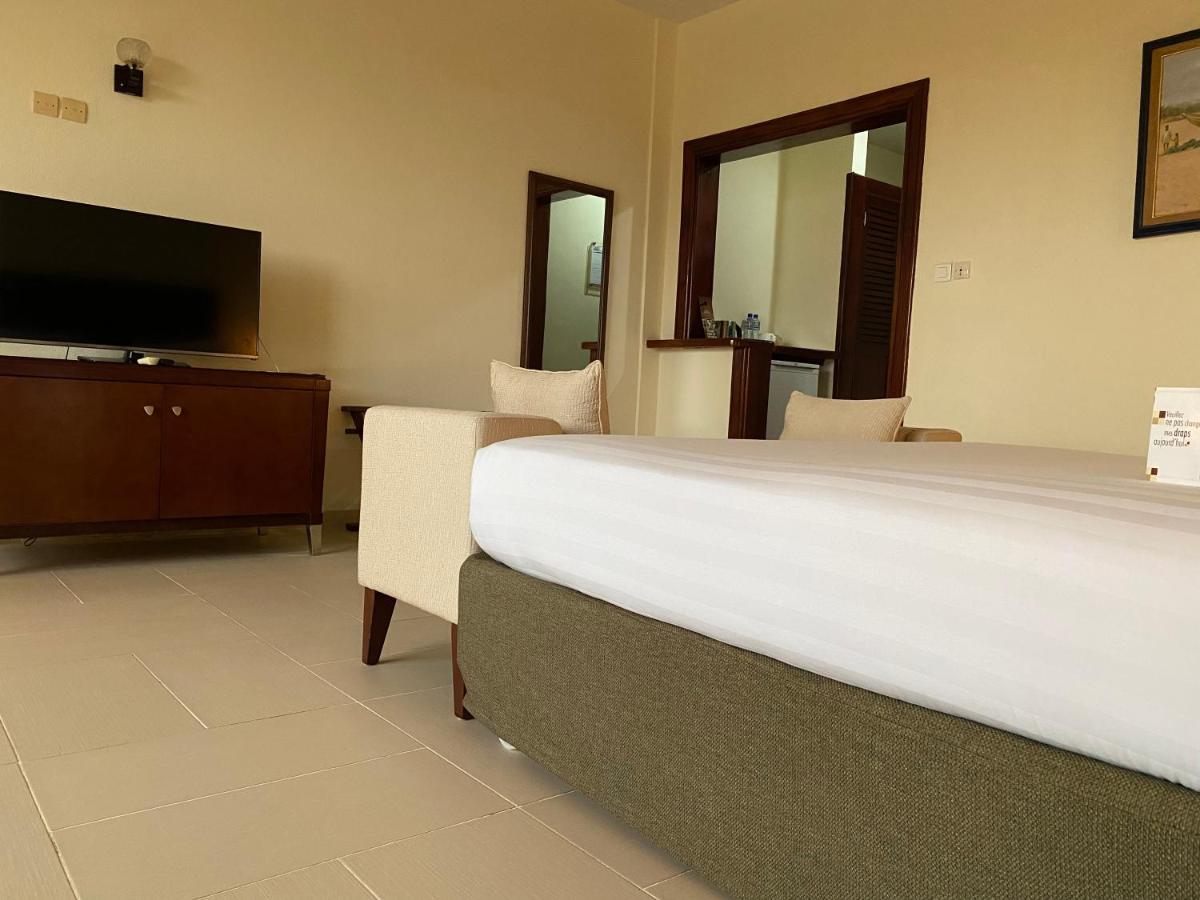 Hotel Sancta Maria Lomé Eksteriør bilde