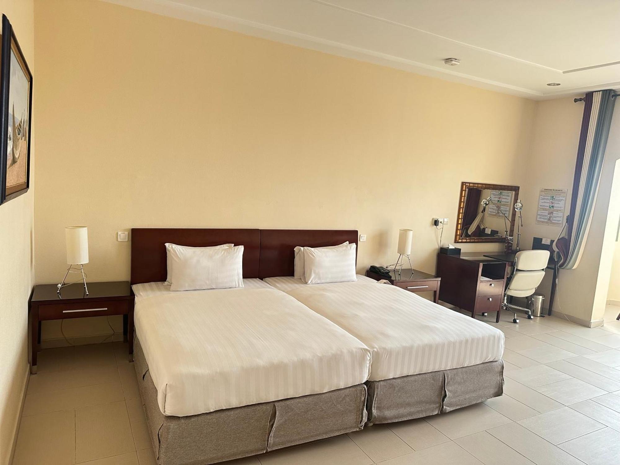 Hotel Sancta Maria Lomé Eksteriør bilde