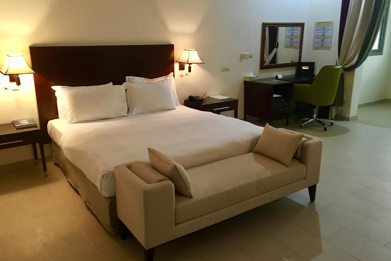 Hotel Sancta Maria Lomé Eksteriør bilde