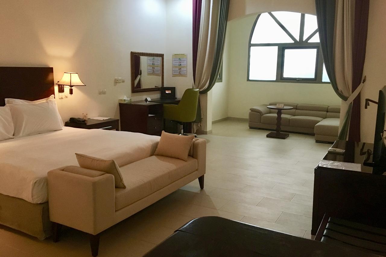 Hotel Sancta Maria Lomé Eksteriør bilde