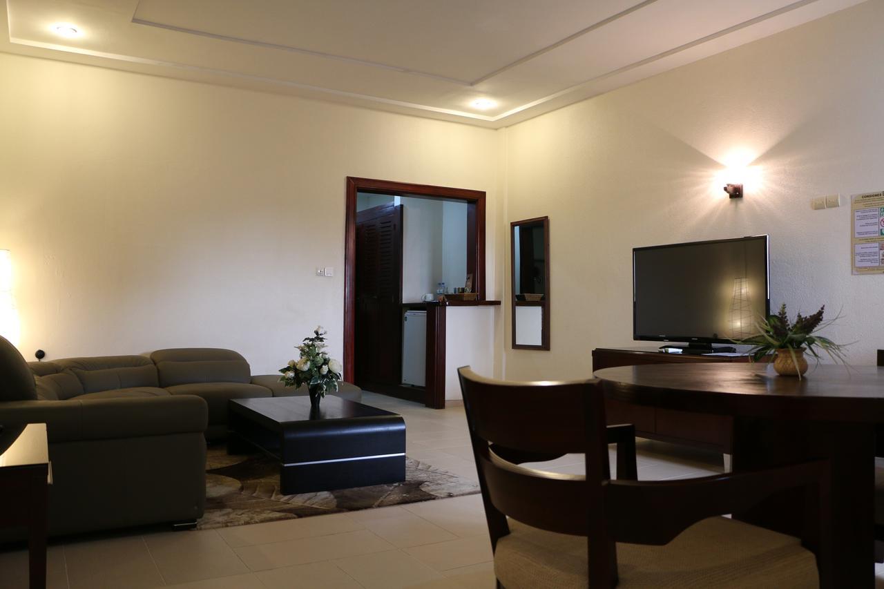 Hotel Sancta Maria Lomé Eksteriør bilde