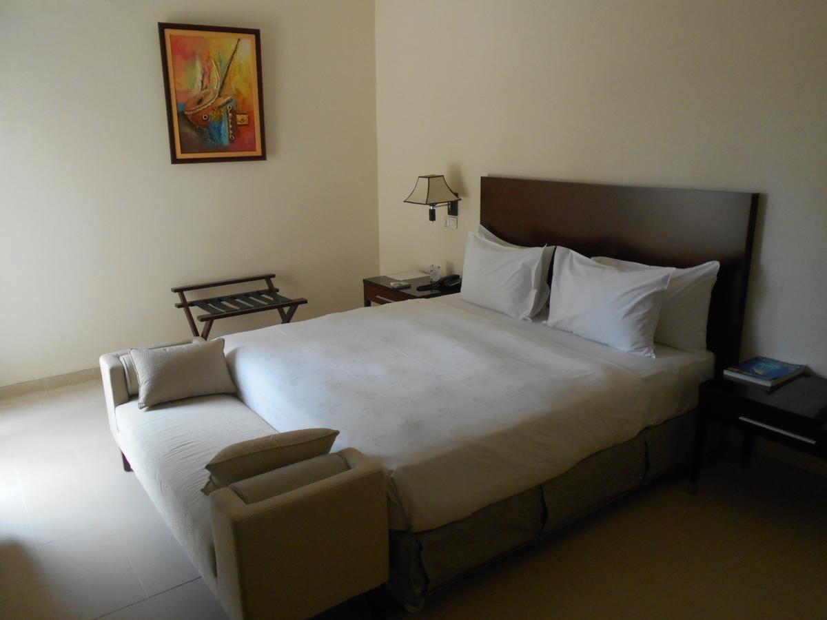 Hotel Sancta Maria Lomé Eksteriør bilde